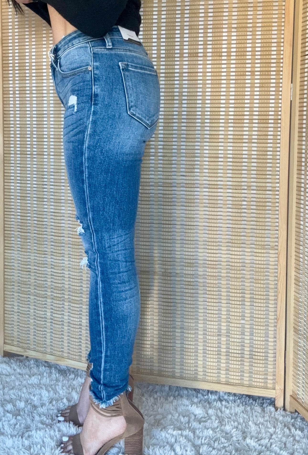 KANCAN High Rise Fray Hem Ankle Jean